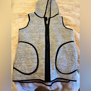 Lululemon Insculpt Vest (hooded, grey/black, size 4, stretch)